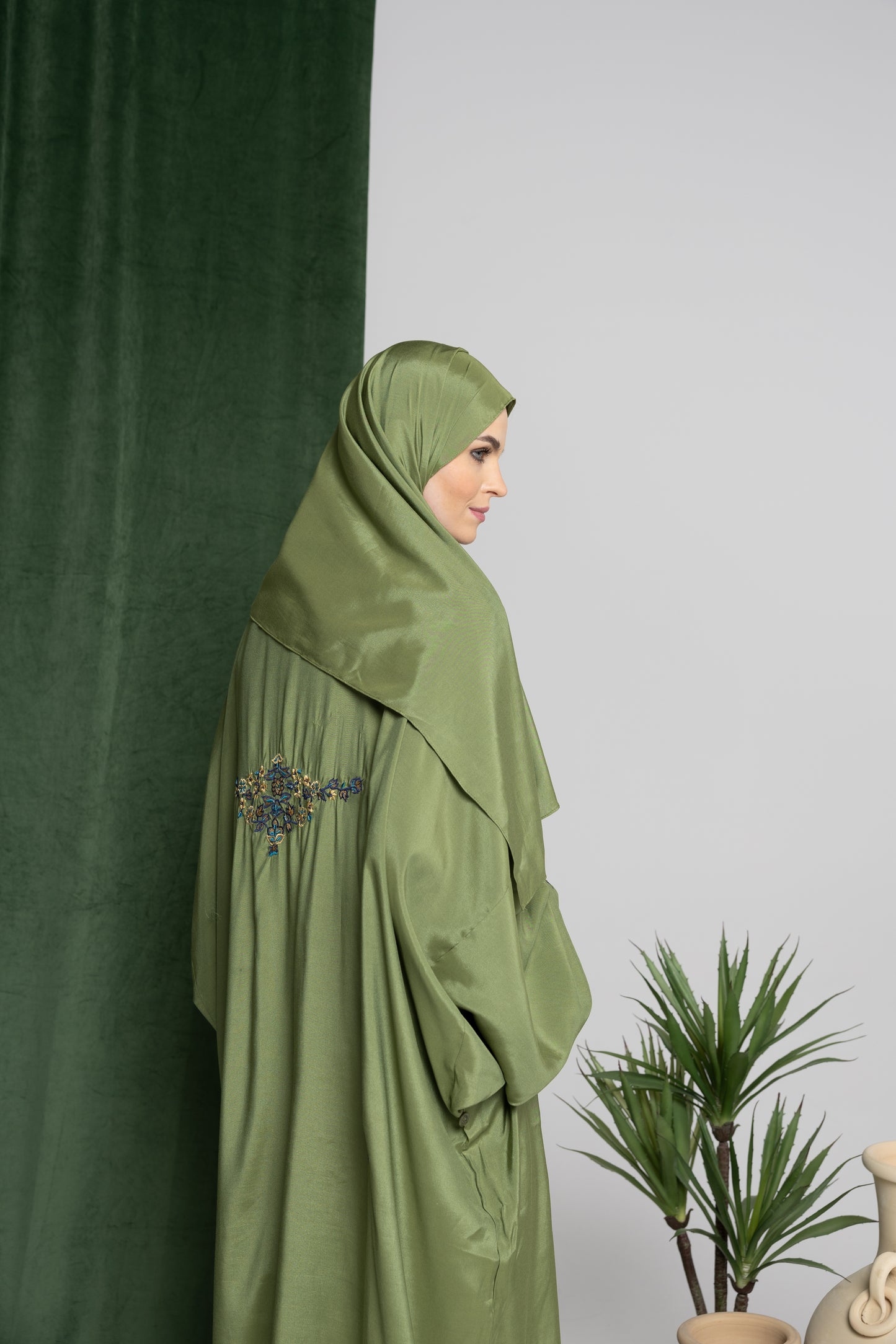 مجموعة الروضة الشريفة - الشيلة - أخضر