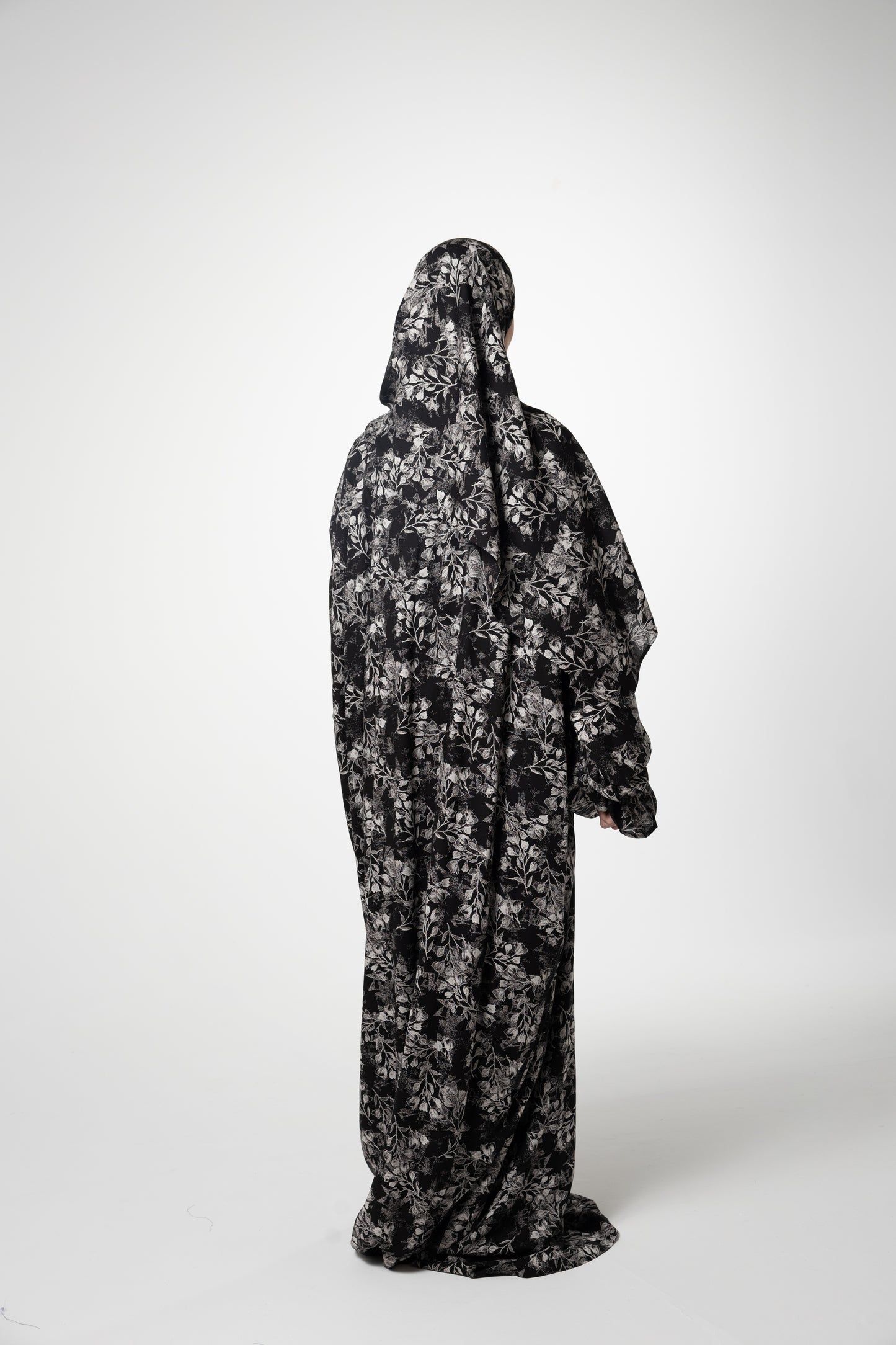 2026 Viscose - Black White #1